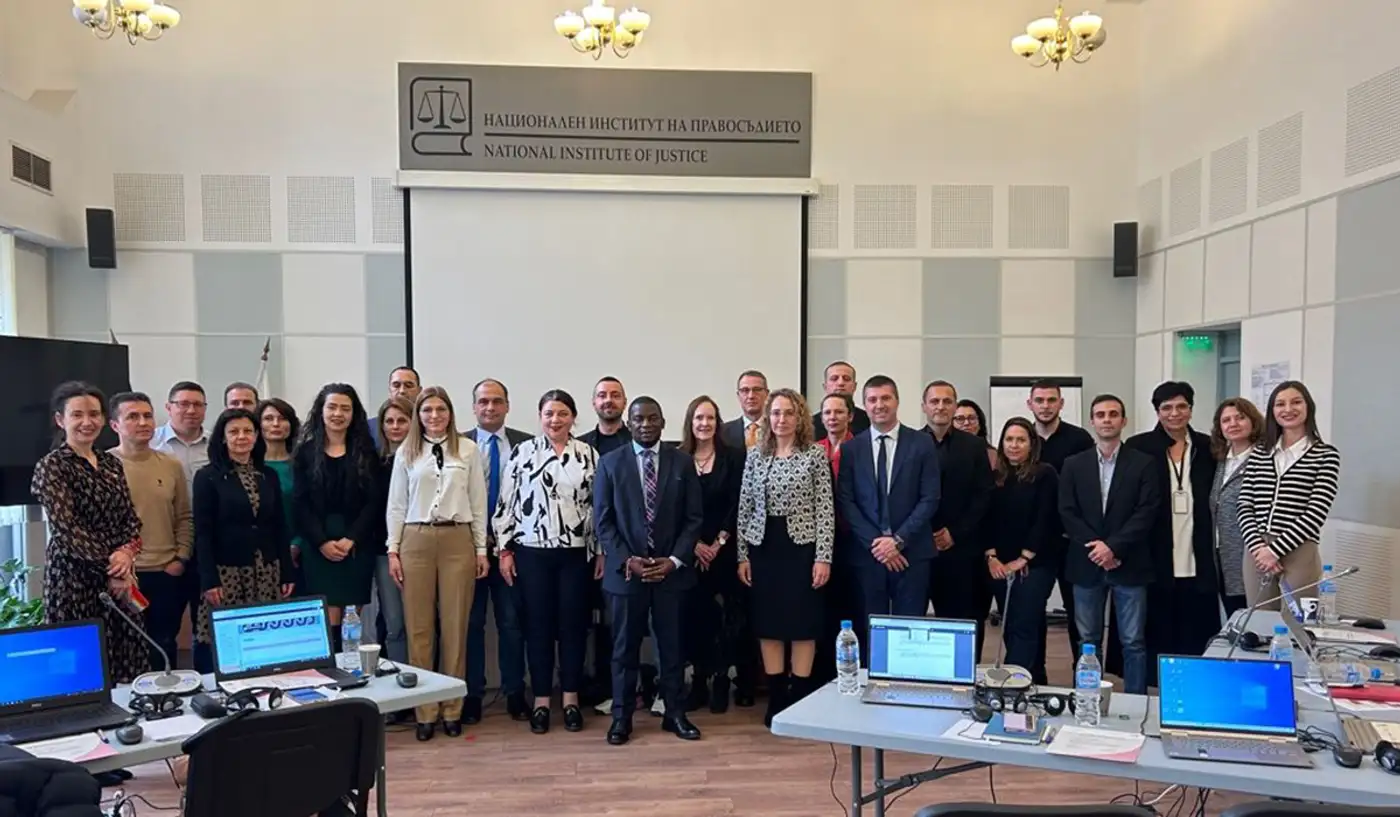 Cutting corruption in public procurement in Bulgaria: legal reforms and multi-agency training