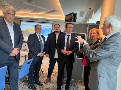 What do businesses in Bulgaria say about safeguarding procurement from corruption?